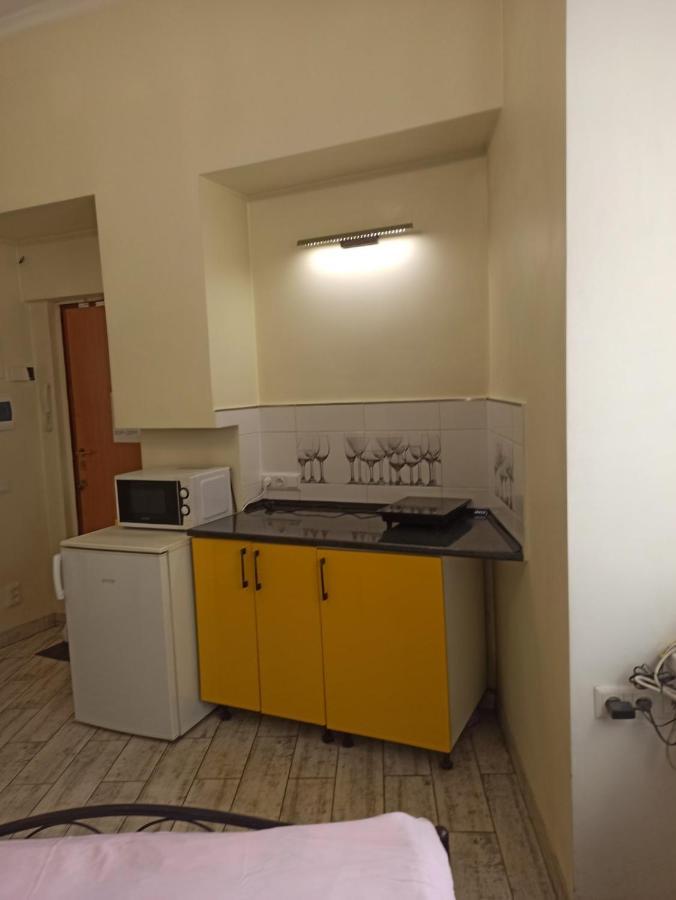 Smart Yellow Apartment-15 Хв Від Жд Вокзалу Lviv Exterior foto