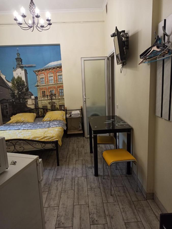 Smart Yellow Apartment-15 Хв Від Жд Вокзалу Lviv Exterior foto