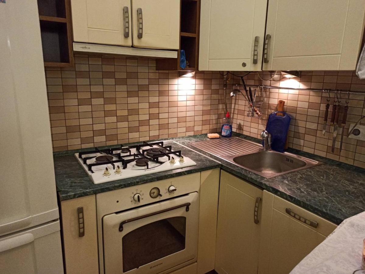 Smart Yellow Apartment-15 Хв Від Жд Вокзалу Lviv Exterior foto